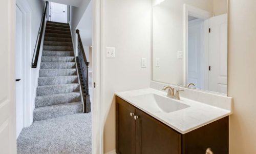 33-Lorimar-Lower-Level-Bath