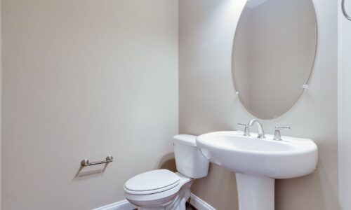 13 Harwood Regina Powder Room