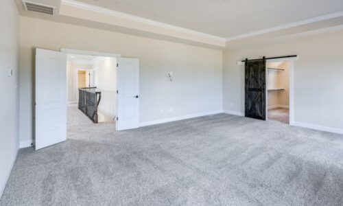 15 Lorimar Master Suite 1