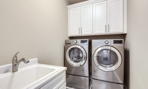 25 Harwood Regina Laundry Room