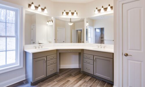 27 Master Bath 2