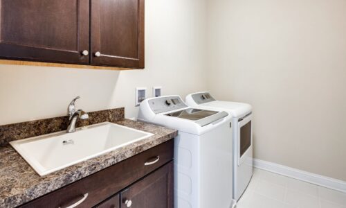 28 Lorimar Laundry