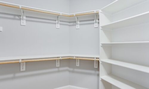 36 Sonoma Closet 2